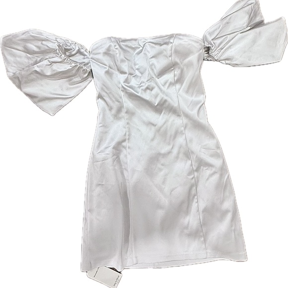 Abercrombie & Fitch, White Mini Dress. Brand new with tags! - Picture 2 of 12